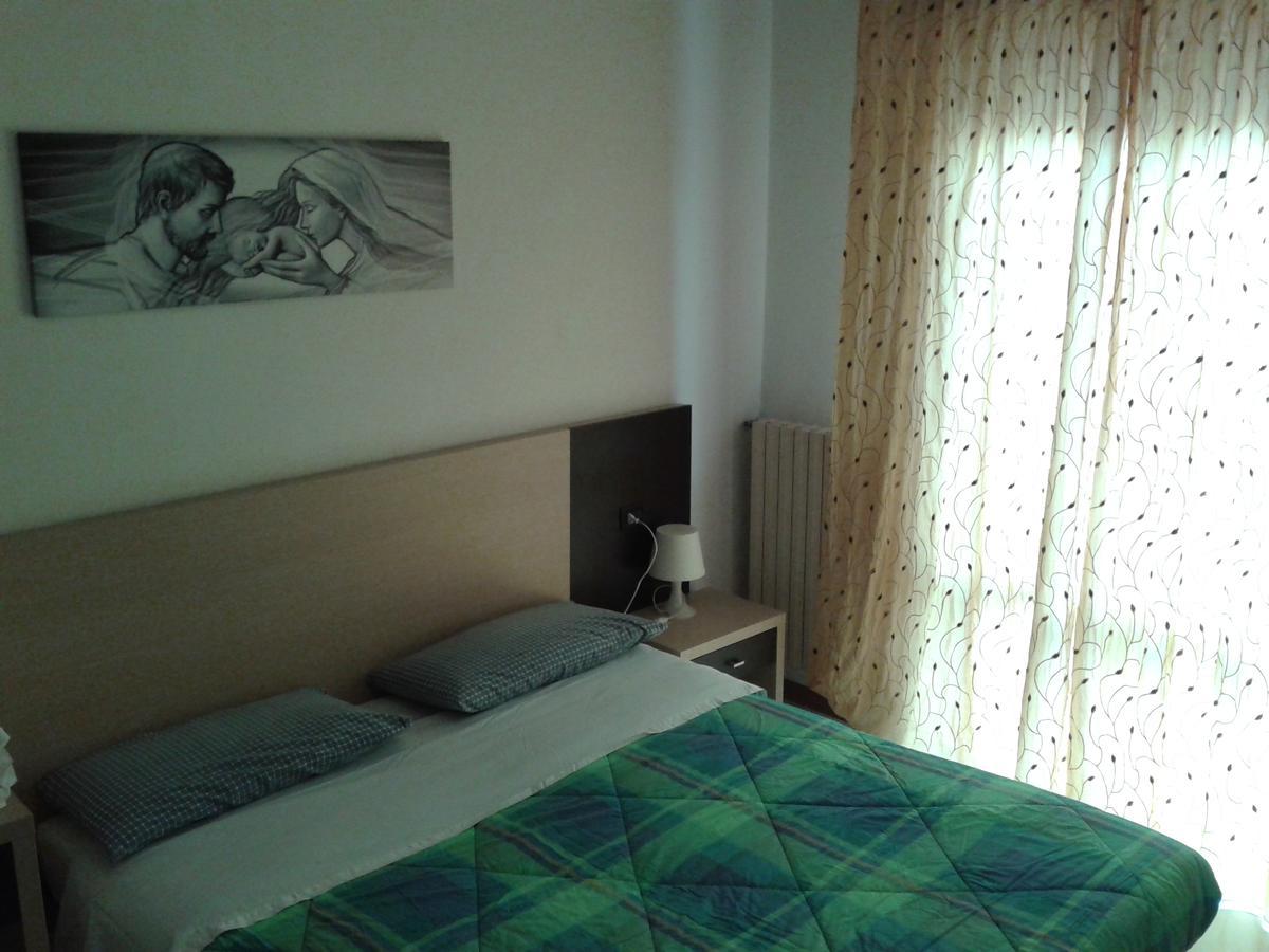 Residence Monaco Appartamenti Rimini Szoba fotó