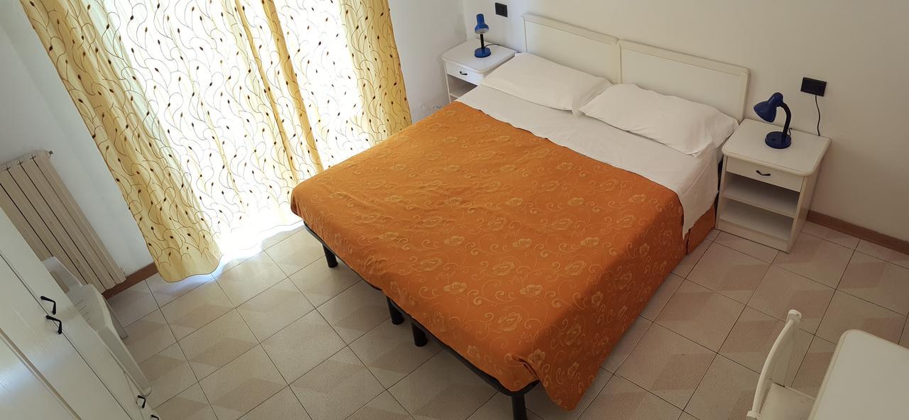 Residence Monaco Appartamenti Rimini Kültér fotó