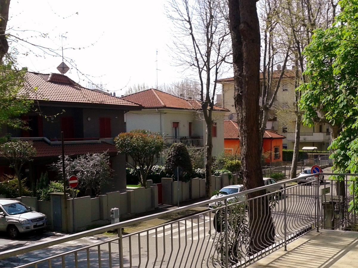 Residence Monaco Appartamenti Rimini Kültér fotó
